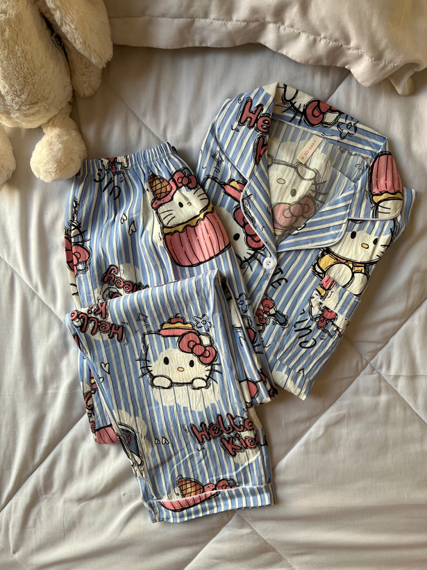 لباس راحتی hello kitty 🩵