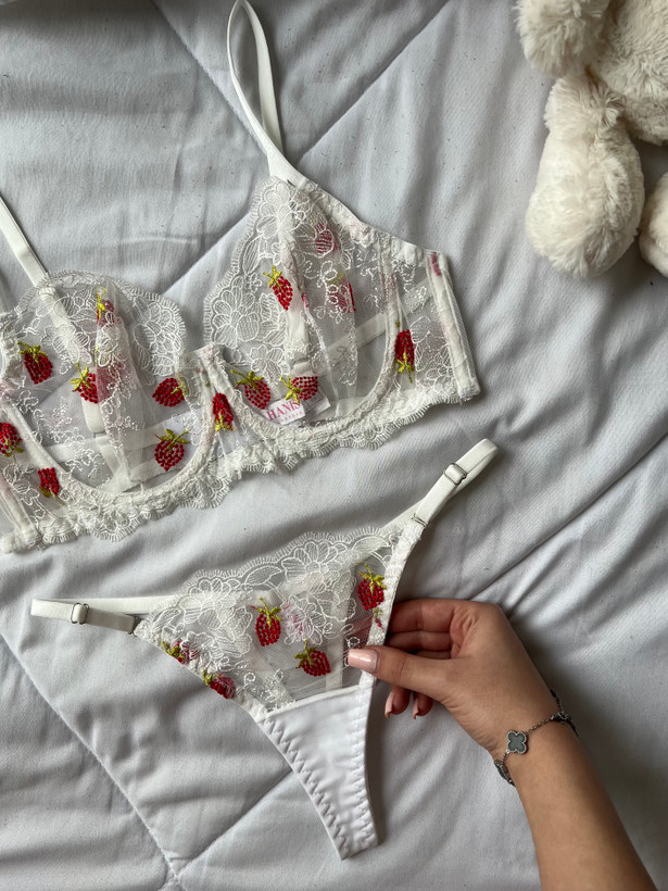 ست توت فرنگی 🍓