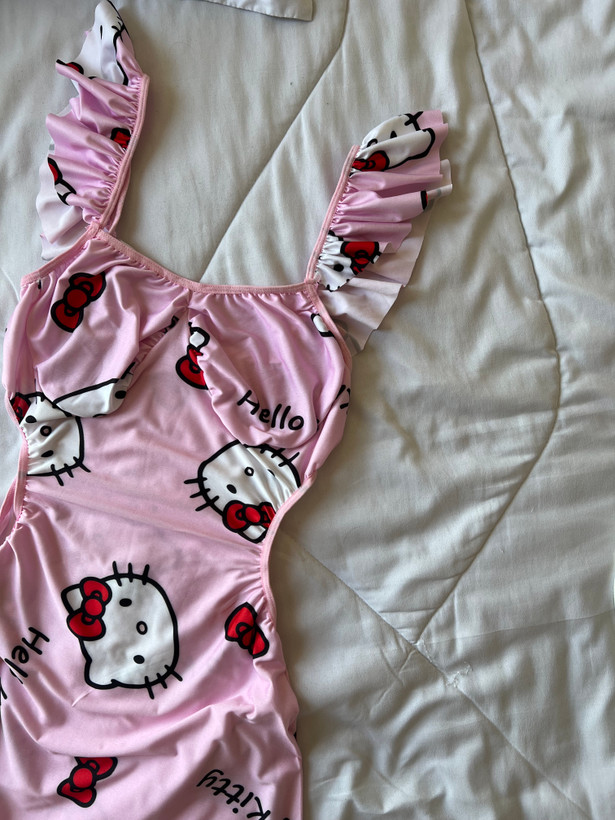 لباس hello kitty 💕
